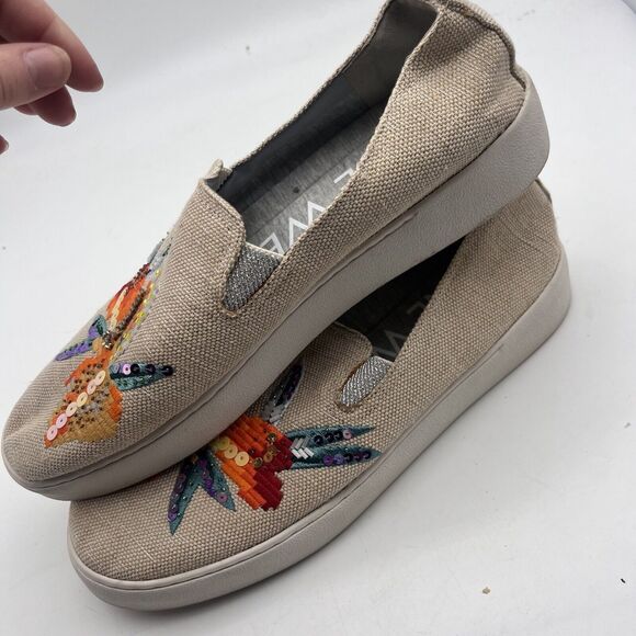 Nine West Playa Vista Embroidered Floral Slip On Sneaker Shoes Flats size 10M - Picture 5 of 8